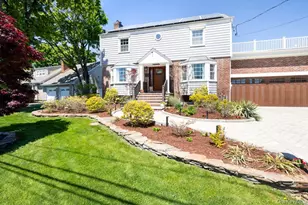100 Byron Rd, Merrick, NY 11566 - Photo 3