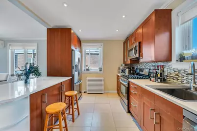 6210 Boelsen Crescent, Rego Park, NY 11374 - Photo 13