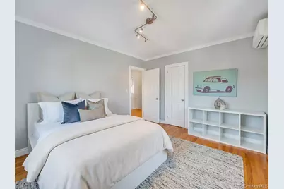 6210 Boelsen Crescent, Rego Park, NY 11374 - Photo 17