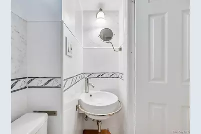 6210 Boelsen Crescent, Rego Park, NY 11374 - Photo 27