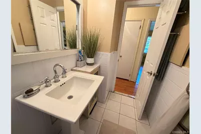 17 Mallory Road, Spring Valley, NY 10977 - Photo 15