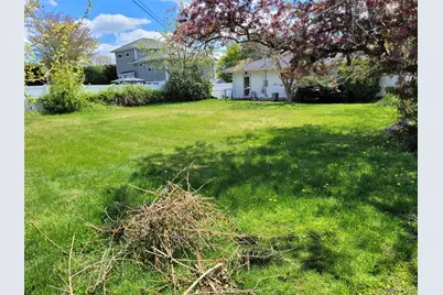 5 Thorpe Lane, East Islip, NY 11730 - Photo 5