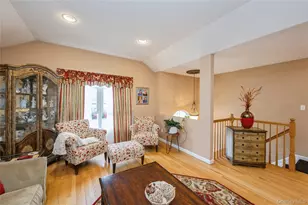 30 Baltimore Ave, Massapequa, NY 11758 - Photo 7