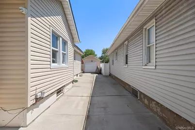 13435 226th Street, Springfield Gardens, NY 11413 - Photo 19