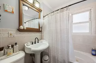 134-35 226th St, Springfield Gardens, NY 11413 - Photo 11