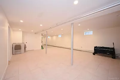 64-50 Utopia Parkway, Fresh Meadows, NY 11365 - Photo 15