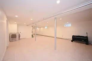 64-50 Utopia Pkwy, Fresh Meadows, NY 11365 - Photo 15