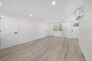 37 Hoffman Dr, Kings Park, NY 11754 - Photo 7