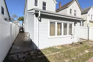 90-10 214th St, Queens Village, NY 11428 - Photo 13