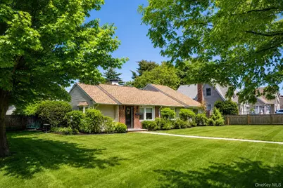 49 Clearview Street, Huntington, NY 11743 - Photo 3