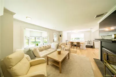 49 Clearview Street, Huntington, NY 11743 - Photo 5
