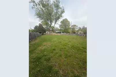 1013 Merriam Road, Bay Shore, NY 11706 - Photo 21