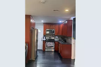 1013 Merriam Road, Bay Shore, NY 11706 - Photo 5