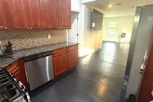 1013 Merriam Rd, Bay Shore, NY 11706 - Photo 25