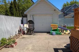 84 Woodlawn Ave, Valley Stream, NY 11581 - Photo 7