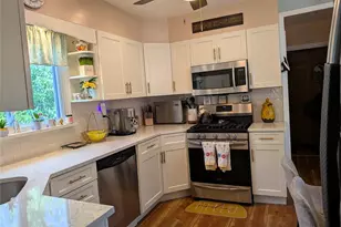 84 Woodlawn Ave, Valley Stream, NY 11581 - Photo 17