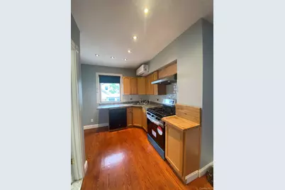 150-11 17th Avenue, Whitestone, NY 11357 - Photo 9