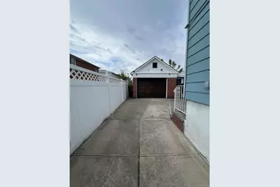 150-11 17th Avenue, Whitestone, NY 11357 - Photo 25