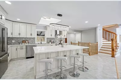 497 Woodbury Road, Cold Spring Harbor, NY 11724 - Photo 11