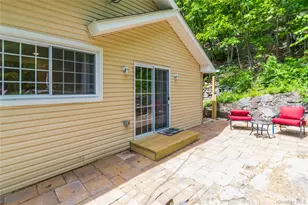 71 Deer Trail N, Greenwood Lake, NY 10925 - Photo 5
