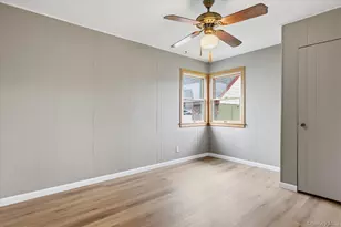 34 Park Cir W, New Hyde Park, NY 11040 - Photo 17