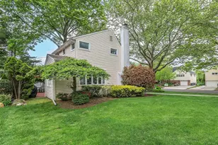 43 Plymouth Rd, Port Washington, NY 11050 - Photo 15