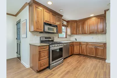 43 Plymouth Road, Port Washington, NY 11050 - Photo 7