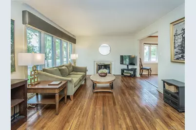 43 Plymouth Road, Port Washington, NY 11050 - Photo 3