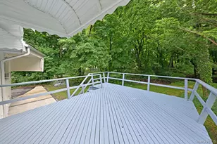 221 Lakeview Dr, Ridgewood, NJ 07450 - Photo 23