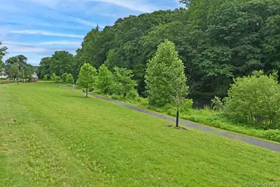 221 Lakeview Drive, Ridgewood, NJ 07450 - Photo 27