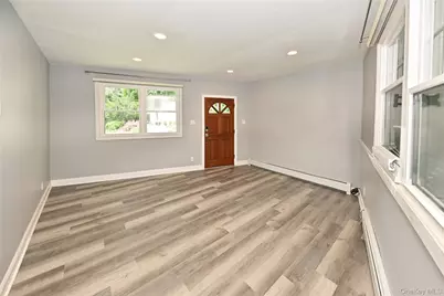 221 Lakeview Drive, Ridgewood, NJ 07450 - Photo 3