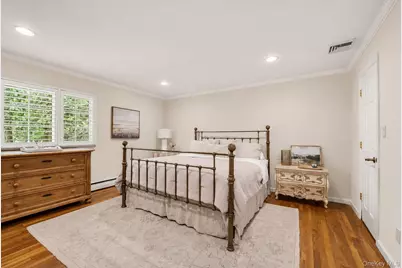 3 Carriage Court, Dix Hills, NY 11746 - Photo 15