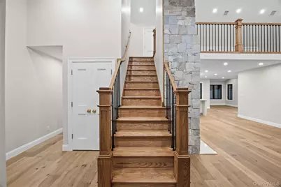 11 Ranch Place, Merrick, NY 11566 - Photo 5