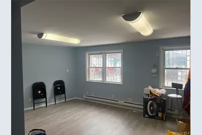 97-18 Roosevelt Avenue #2nd floor East, Corona, NY 11368 - Photo 5