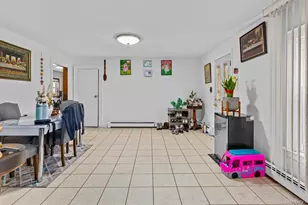 76 Solomon Ave, Inwood, NY 11096 - Photo 5