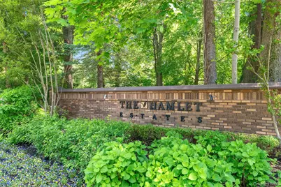8 Bolton Drive, Manhasset, NY 11030 - Photo 25
