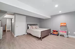7 Sand St, Port Chester, NY 10573 - Photo 27