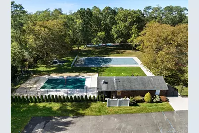 24 Thorngrove Lane, Dix Hills, NY 11746 - Photo 33