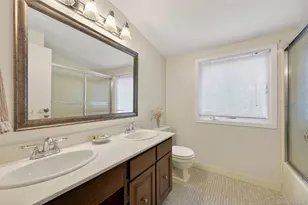 24 Thorngrove Ln, Dix Hills, NY 11746 - Photo 27