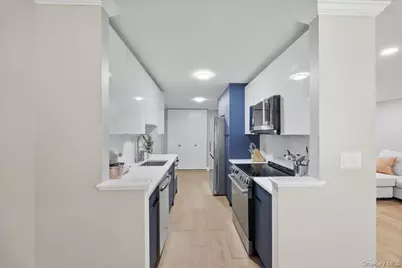 107 N Broadway #213, White Plains, NY 10603 - Photo 7