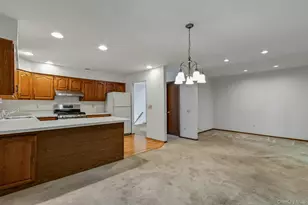 8 Village Gate Way, Nyack, NY 10960 - Photo 9