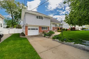 73 Virginia Ave, Oceanside, NY 11572 - Photo 3