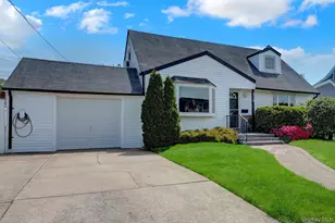 2718 Rowehl Dr, East Meadow, NY 11554 - Photo 5