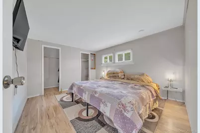 35 Arline Lane, East Islip, NY 11730 - Photo 9