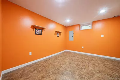 1333 Boston Avenue, Bay Shore, NY 11706 - Photo 25