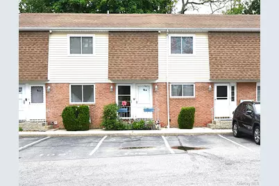 565 Avenue A #104, Uniondale, NY 11553 - Photo 3