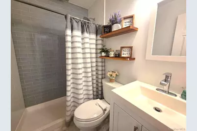 565 Avenue A #104, Uniondale, NY 11553 - Photo 11