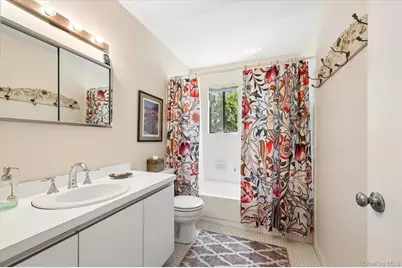 6 Deer Path, Quogue, NY 11959 - Photo 15