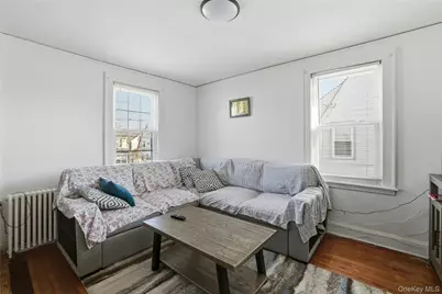 160 Broad Street, Williston Park, NY 11596 - Photo 3