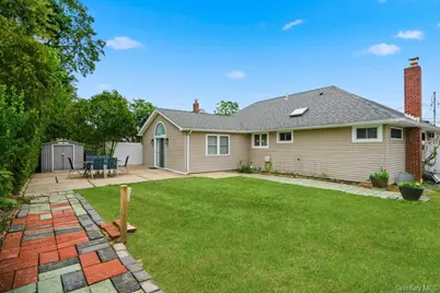 14 Kenneth Lane, North Babylon, NY 11703 - Photo 23